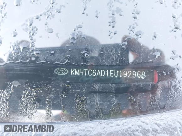 ✅ 2014 Hyundai Veloster • VIN: KMHTC6AD1EU192968 • Lot: 43274006. Wystawiony na IAAI z przebiegiem Nie podano. Bezpłatny archiwum sprzedaży aukcyjnych z USA i szczegółowy raport historii pojazdu na DreamBid. Zdjęcie 11.