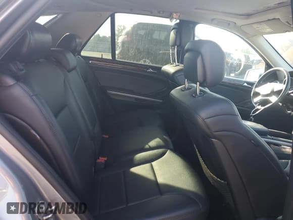 ✅ 2011 Mercedes-Benz M 350 • VIN: 4JGBB2FBXBA690193 • Лот: 66265635. Опубликован ранее на Copart с пробегом 116 275 миль. Бесплатный доступ к архиву аукционных продаж из США и подробный отчёт об истории автомобиля на DreamBid. Изображение 11.