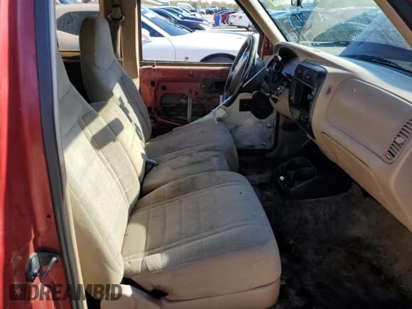 ✅ 1997 Ford Ranger XLT • VIN: 1FTCR14X0VPB09377 • Lot: 85846295. Wystawiony na Copart z przebiegiem 223 241 mil. Bezpłatny archiwum sprzedaży aukcyjnych z USA i szczegółowy raport historii pojazdu na DreamBid. Zdjęcie 7.