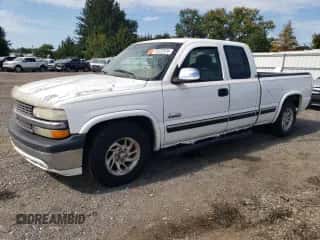 ✅ 2000 Chevrolet Silverado 1500 LS • VIN: 2GCEC19T4Y1252415 • Lot: 72222574. Wystawiony na Copart z przebiegiem 268 791 mil mil. Skorzystaj z bezpłatnego archiwum sprzedaży aukcyjnych z USA i zobacz szczegółowy raport historii pojazdu na DreamBid. Zdjęcie 1.