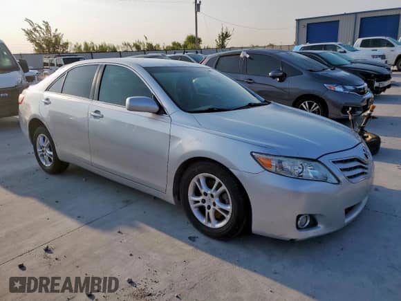 2011 Toyota Camry LE с VIN 4T1BF3EK1BU187341, выставлен на аукционе Copart как лот 71524985 с пробегом 188 709 миль миль и Списание • Salvage title. История ставок и продаж доступна на DreamBid. Изображение 4.