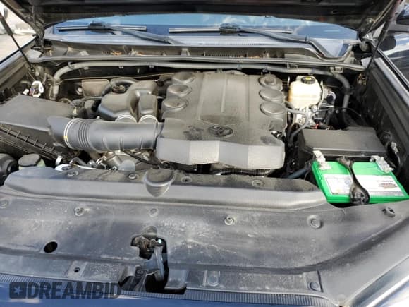 ✅ 2018 Toyota 4Runner SR5 Premium • VIN: JTEBU5JR7J5543675 • Lot: 85124965. Listed on Copart with 102,754 mi. Free auction sales archive from the USA and detailed vehicle history report at DreamBid. Image 12.