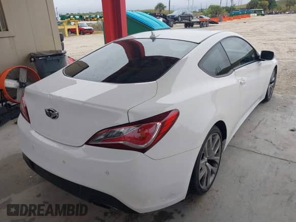 2013 Hyundai Genesis Coupe Track с VIN KMHHU6KJ8DU079797, выставлен на аукционе IAAI как лот 41394449 с пробегом 131 280 миль миль и . История ставок и продаж доступна на DreamBid. Изображение 4.
