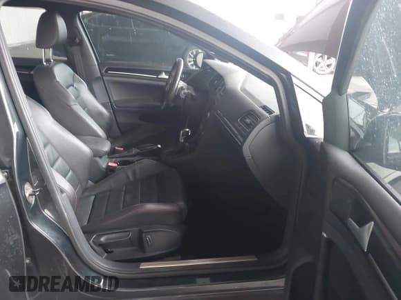 ✅ 2015 Volkswagen Golf GTI S • VIN: 3VW447AU4FM103196 • Lot: 43316897. Listed on IAAI with 124,263 mi. Free auction sales archive from the USA and detailed vehicle history report at DreamBid. Image 5.