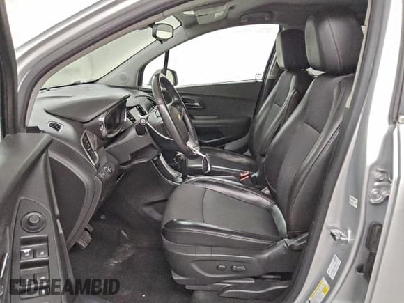 ✅ 2020 Chevrolet Trax LT • VIN: KL7CJPSBXLB006766 • Lot: 93961785. Wystawiony na Copart z przebiegiem 77 839 mil. Bezpłatny archiwum sprzedaży aukcyjnych z USA i szczegółowy raport historii pojazdu na DreamBid. Zdjęcie 7.