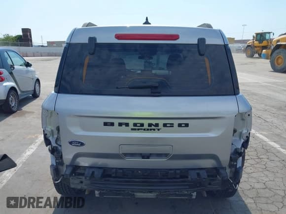 ✅ 2021 Ford Bronco Sport • VIN: 3FMCR9A67MRA23495 • Lot: 42772563. Listed on IAAI with 72,894 mi. Free auction sales archive from the USA and detailed vehicle history report at DreamBid. Image 17.