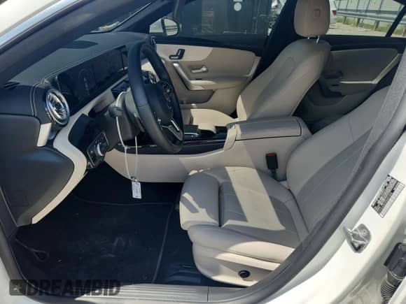 2023 Mercedes-Benz CLA 250 с VIN W1K5J4GBXPN391906, выставлен на аукционе Copart как лот 64968045 с пробегом 29 095 миль миль и Списание • Salvage title. История ставок и продаж доступна на DreamBid. Изображение 7.