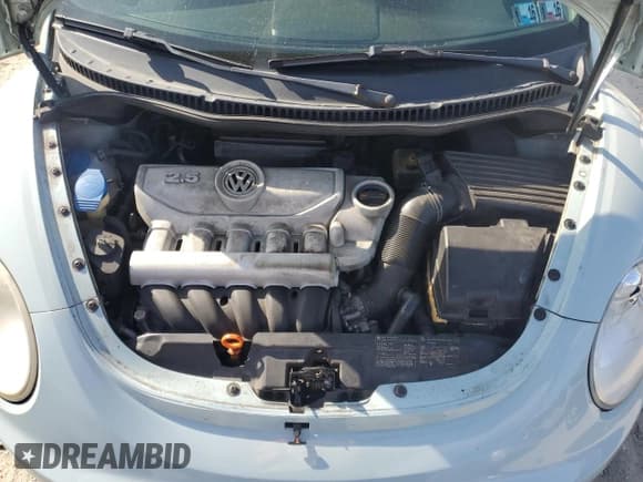 ✅ 2006 Volkswagen Beetle • VIN: 3VWRF31YX6M332610 • Лот: 51357565. Опубликован ранее на Copart с пробегом 163 314 миль. Бесплатный доступ к архиву аукционных продаж из США и подробный отчёт об истории автомобиля на DreamBid. Изображение 11.