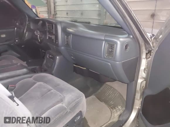 ✅ 2000 Chevrolet Silverado 1500 • VIN: 1GCEK19T7YZ269820 • Лот: 43792519. Опубликован ранее на IAAI с пробегом 167 646 миль. Бесплатный доступ к архиву аукционных продаж из США и подробный отчёт об истории автомобиля на DreamBid. Изображение 5.