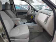 ✅ 2011 Mercury Mariner • VIN: 4M2CN8B76BKJ06851 • Lot: 41652014. Listed on IAAI with 118,914 mi. Free auction sales archive from the USA and detailed vehicle history report at DreamBid. Image 5.