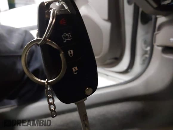 ✅ 2016 Chevrolet Cruze LS • VIN: 1G1BB5SMXG7272517 • Lot: 41283610. Listed on IAAI with 57,497 mi. Free auction sales archive from the USA and detailed vehicle history report at DreamBid. Image 11.