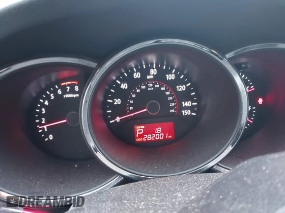 ✅ 2013 Kia Sorento LX • VIN: 5XYKT3A65DG418669 • Lot: 43803444. Listed on IAAI with 282,001 mi. Free auction sales archive from the USA and detailed vehicle history report at DreamBid. Image 7.