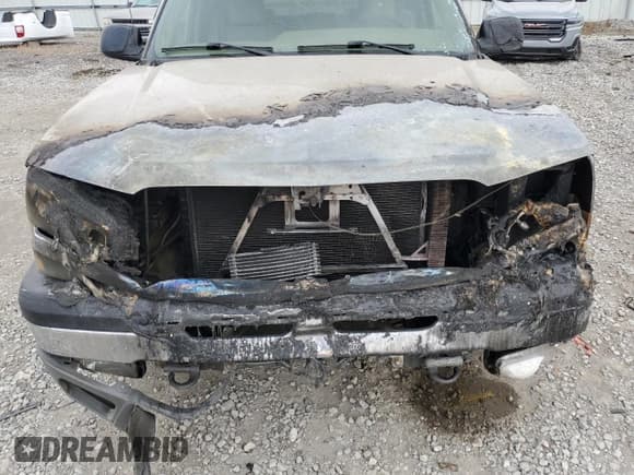 ✅ 2004 Chevrolet Silverado 1500 LS • VIN: 2GCEK13T541412243 • Lot: 77465974. Wystawiony na Copart z przebiegiem Nie podano. Bezpłatny archiwum sprzedaży aukcyjnych z USA i szczegółowy raport historii pojazdu na DreamBid. Zdjęcie 12.