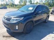 ✅ 2015 Kia Sorento LX • VIN: 5XYKT3A60FG633394 • Lot: 43468565. Listed on IAAI with 186,355 mi. Free auction sales archive from the USA and detailed vehicle history report at DreamBid. Image 2.