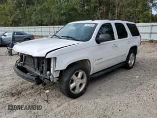 2007 Chevrolet Tahoe LTZ с VIN 1GNFC13007R183609, выставлен на аукционе Copart как лот 81827535 с пробегом 233 431 миль миль и Списание • Salvage title. История ставок и продаж доступна на DreamBid. Изображение 1.