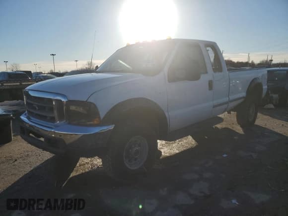 ✅ 1999 Ford F-250 XL • VIN: 1FTNX21S8XEC58955 • Lot: 84917334. Listed on Copart with 272,953 mi. Free auction sales archive from the USA and detailed vehicle history report at DreamBid. Image 1.
