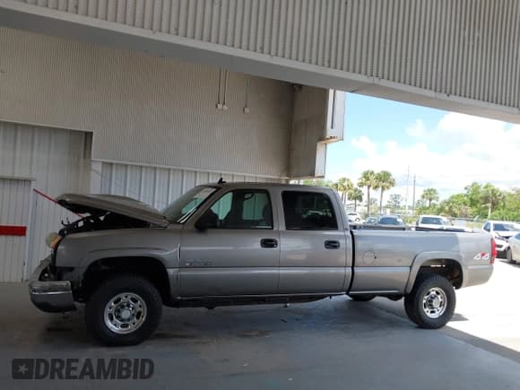 ✅ 2006 Chevrolet Silverado 2500HD LT3 • VIN: 1GCHK23D16F237450 • Лот: 42576469. Опубликован ранее на IAAI с пробегом 170 829 миль. Бесплатный доступ к архиву аукционных продаж из США и подробный отчёт об истории автомобиля на DreamBid. Изображение 15.