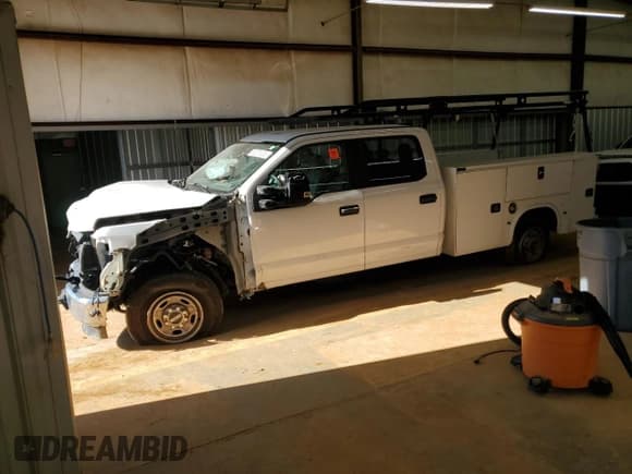 ✅ 2022 Ford F-250 XL • VIN: 1FD7W2A69NEC38298 • Lot: 85281935. Listed on Copart with Not provided. Free auction sales archive from the USA and detailed vehicle history report at DreamBid. Image 1.