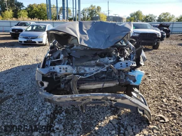 2017 Chevrolet Cruze LS z VIN 1G1BC5SM0H7130191, wystawiony jako Copart lot #85282355 z przebiegiem Nie podano mil oraz Szkoda całkowita • Salvage title. Historia ofert i sprzedaży dostępna na DreamBid. Obrazek 5.