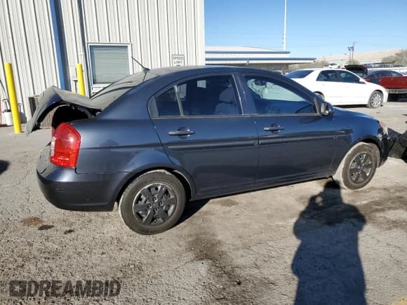 ✅ 2009 Hyundai Accent Auto GLS • VIN: KMHCN46C29U286121 • Лот: 89018265. Опубликован ранее на Copart с пробегом 85 916 миль. Бесплатный доступ к архиву аукционных продаж из США и подробный отчёт об истории автомобиля на DreamBid. Изображение 3.