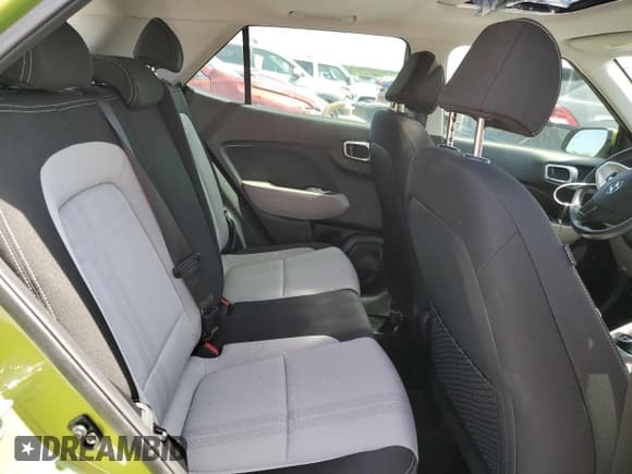 ✅ 2022 Hyundai Venue SEL • VIN: KMHRC8A36NU161468 • Lot: 54186065. Listed on Copart with 28,044 mi. Free auction sales archive from the USA and detailed vehicle history report at DreamBid. Image 10.
