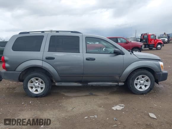 ✅ 2005 Dodge Durango SXT • VIN: 1D4HB38N55F575894 • Лот: 42257542. Опубликован ранее на IAAI с пробегом 260 069 миль. Бесплатный доступ к архиву аукционных продаж из США и подробный отчёт об истории автомобиля на DreamBid. Изображение 13.