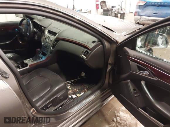 ✅ 2012 Cadillac CTS Premium • VIN: 1G6DS5E36C0126785 • Lot: 43844067. Wystawiony na IAAI z przebiegiem 116 751 mil. Bezpłatny archiwum sprzedaży aukcyjnych z USA i szczegółowy raport historii pojazdu na DreamBid. Zdjęcie 5.