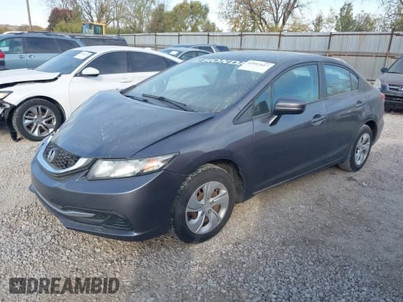 ✅ 2014 Honda Civic LX • VIN: 19XFB2F59EE039249 • Lot: 43597617. Wystawiony na IAAI z przebiegiem 138 257 mil. Bezpłatny archiwum sprzedaży aukcyjnych z USA i szczegółowy raport historii pojazdu na DreamBid. Zdjęcie 2.