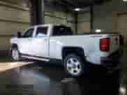 2015 Chevrolet Silverado 2500HD LT z VIN 1GC1KVEG2FF576552, wystawiony jako Copart lot #84027335 z przebiegiem 203 662 mil mil oraz Szkoda całkowita • Salvage title. Historia ofert i sprzedaży dostępna na DreamBid. Obrazek 2.
