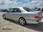 ✅ 2001 Mercedes-Benz E 320 • VIN: WDBJF70J21B298026 • Lot: 62411025. Wystawiony na Copart z przebiegiem 164 925 mil. Bezpłatny archiwum sprzedaży aukcyjnych z USA i szczegółowy raport historii pojazdu na DreamBid. Zdjęcie 2.