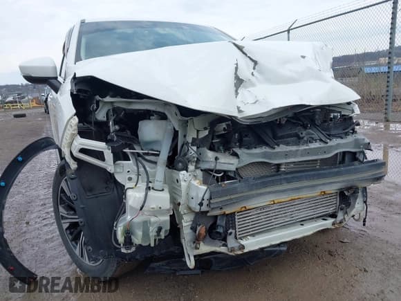 ✅ 2018 Mitsubishi Eclipse Cross SE • VIN: JA4AT5AA6JZ070237 • Lot: 41922238. Listed on IAAI with 82,571 mi. Free auction sales archive from the USA and detailed vehicle history report at DreamBid. Image 6.