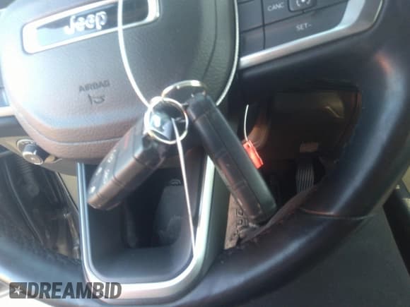 ✅ 2022 Jeep Compass Latitude • VIN: 3C4NJDBBXNT166223 • Lot: 40627801. Wystawiony na IAAI z przebiegiem 30 340 mil. Bezpłatny archiwum sprzedaży aukcyjnych z USA i szczegółowy raport historii pojazdu na DreamBid. Zdjęcie 11.