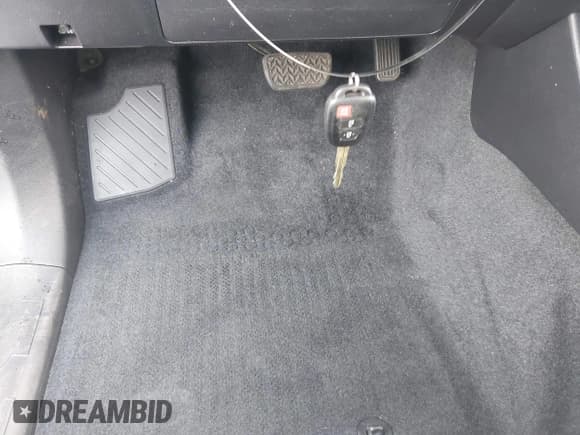 ✅ 2021 Toyota Tacoma SR • VIN: 3TYRZ5CN8MT008114 • Lot: 42993504. Listed on IAAI with 24,344 mi. Free auction sales archive from the USA and detailed vehicle history report at DreamBid. Image 11.