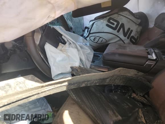 ✅ 2024 Ford F-150 King Ranch • VIN: 1FTFW6LD2RFB26476 • Лот: 69249865. Опубликован ранее на Copart с пробегом Не указан. Бесплатный доступ к архиву аукционных продаж из США и подробный отчёт об истории автомобиля на DreamBid. Изображение 8.