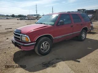 ✅ 1995 Chevrolet Blazer • VIN: 1GNDT13W9S2176851 • Lot: 67666525. Wystawiony na Copart z przebiegiem 125 070 mil. Bezpłatny archiwum sprzedaży aukcyjnych z USA i szczegółowy raport historii pojazdu na DreamBid. Zdjęcie 1.