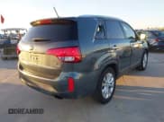 ✅ 2014 Kia Sorento EX • VIN: 5XYKUDA78EG544425 • Lot: 43697704. Listed on IAAI with 125,981 mi. Free auction sales archive from the USA and detailed vehicle history report at DreamBid. Image 4.