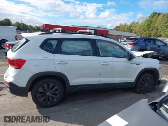 ✅ 2022 Volkswagen Taos S • VIN: 3VVAX7B21NM078879 • Лот: 43424901. Опубликован ранее на IAAI с пробегом 87 098 миль. Бесплатный доступ к архиву аукционных продаж из США и подробный отчёт об истории автомобиля на DreamBid. Изображение 13.