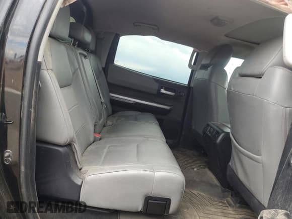 ✅ 2014 Toyota Tundra Limited • VIN: 5TFHW5F14EX356805 • Lot: 60121305. Listed on Copart with 142,457 mi. Free auction sales archive from the USA and detailed vehicle history report at DreamBid. Image 10.