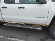 ✅ 2015 Chevrolet Silverado 2500HD LT • VIN: 1GC2KVEG6FZ100680 • Lot: 42928881. Wystawiony na IAAI z przebiegiem 286 834 mil. Bezpłatny archiwum sprzedaży aukcyjnych z USA i szczegółowy raport historii pojazdu na DreamBid. Zdjęcie 17.