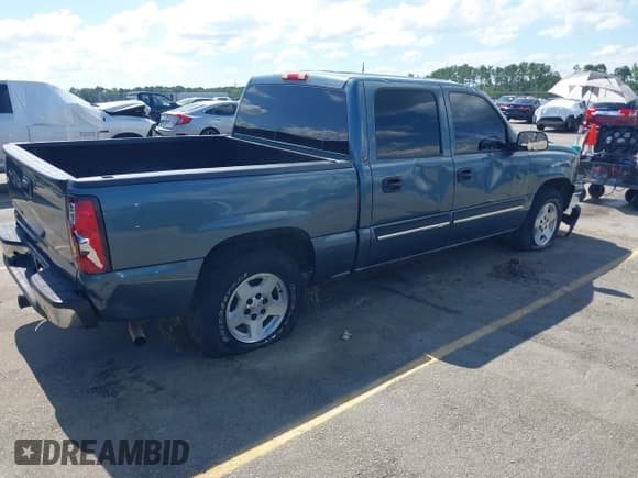 ✅ 2006 Chevrolet Silverado 1500 LT1 • VIN: 2GCEC13T661239509 • Лот: 42521241. Опубликован ранее на IAAI с пробегом 184 339 миль. Бесплатный доступ к архиву аукционных продаж из США и подробный отчёт об истории автомобиля на DreamBid. Изображение 4.