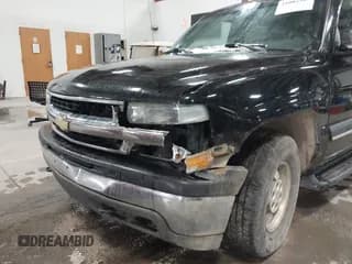 ✅ 2002 Chevrolet Suburban Z71 • VIN: 3GNFK16Z42G305930 • Лот: 41002347. Опубликован ранее на IAAI с пробегом 288 355 миль. Бесплатный доступ к архиву аукционных продаж из США и подробный отчёт об истории автомобиля на DreamBid. Изображение 6.