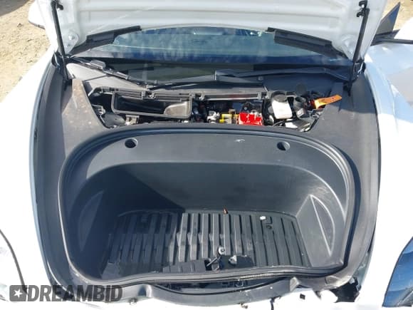 ✅ 2021 Tesla Model 3 Standard Range Plus • VIN: 5YJ3E1EA0MF908316 • Lot: 43405390. Wystawiony na IAAI z przebiegiem 60 988 mil. Bezpłatny archiwum sprzedaży aukcyjnych z USA i szczegółowy raport historii pojazdu na DreamBid. Zdjęcie 10.