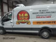 ✅ 2020 Ford Transit Cargo • VIN: 1FTBR2C81LKA68599 • Lot: 41381157. Wystawiony na IAAI z przebiegiem 63 382 mil. Bezpłatny archiwum sprzedaży aukcyjnych z USA i szczegółowy raport historii pojazdu na DreamBid. Zdjęcie 14.