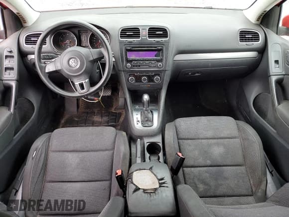 ✅ 2013 Volkswagen Golf w/Conv & Sunroof • VIN: WVWDB7AJ2DW021284 • Лот: 55897895. Опубликован ранее на Copart с пробегом 214 098 миль. Бесплатный доступ к архиву аукционных продаж из США и подробный отчёт об истории автомобиля на DreamBid. Изображение 8.