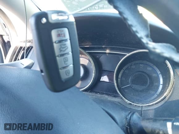 ✅ 2011 Hyundai Sonata Limited • VIN: 5NPEC4AC5BH216736 • Lot: 43529034. Listed on IAAI with 187,797 mi. Free auction sales archive from the USA and detailed vehicle history report at DreamBid. Image 11.