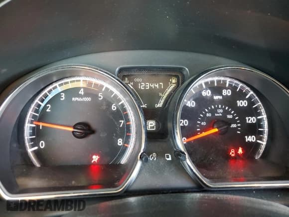 ✅ 2019 Nissan Versa S Plus • VIN: 3N1CN7AP7KL858920 • Lot: 85738665. Wystawiony na Copart z przebiegiem 123 447 mil. Bezpłatny archiwum sprzedaży aukcyjnych z USA i szczegółowy raport historii pojazdu na DreamBid. Zdjęcie 9.