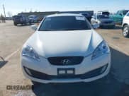 ✅ 2011 Hyundai Genesis Coupe Track • VIN: KMHHU6KH8BU059348 • Lot: 41648288. Wystawiony na IAAI z przebiegiem 47 197 mil. Bezpłatny archiwum sprzedaży aukcyjnych z USA i szczegółowy raport historii pojazdu na DreamBid. Zdjęcie 12.