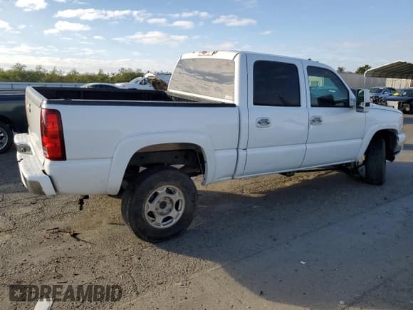 ✅ 2005 Chevrolet Silverado 1500 Z71 • VIN: 2GCEK13T251142969 • Лот: 79719894. Опубликован ранее на Copart с пробегом 182 787 миль. Бесплатный доступ к архиву аукционных продаж из США и подробный отчёт об истории автомобиля на DreamBid. Изображение 3.