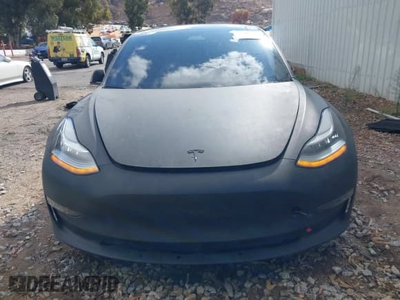 ✅ 2019 Tesla Model 3 Long Range • VIN: 5YJ3E1EB4KF384982 • Lot: 43300147. Wystawiony na IAAI z przebiegiem 67 472 mil. Bezpłatny archiwum sprzedaży aukcyjnych z USA i szczegółowy raport historii pojazdu na DreamBid. Zdjęcie 13.
