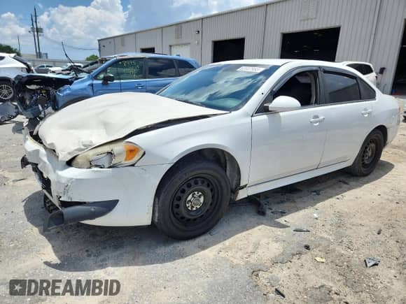 2016 Chevrolet Impala Police Police with VIN 2G1WD5E39G1131742, listed as a Copart auction lot 62647985 with 161,673 mi miles and Salvage title. Bid and sale history available at DreamBid. Image 1.